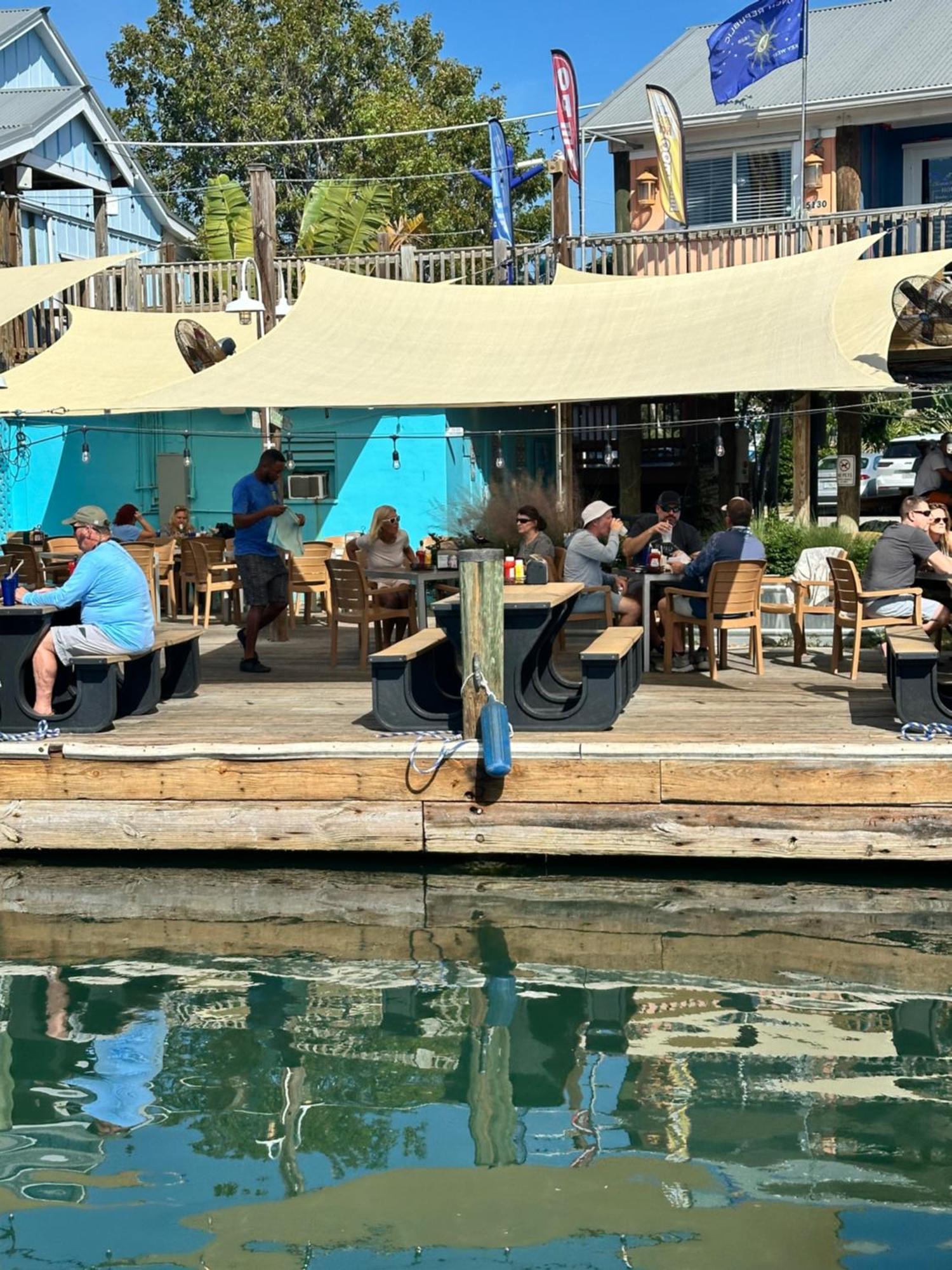 Aqua Lodges At Hurricane Hole Marina Stock Island Exterior photo