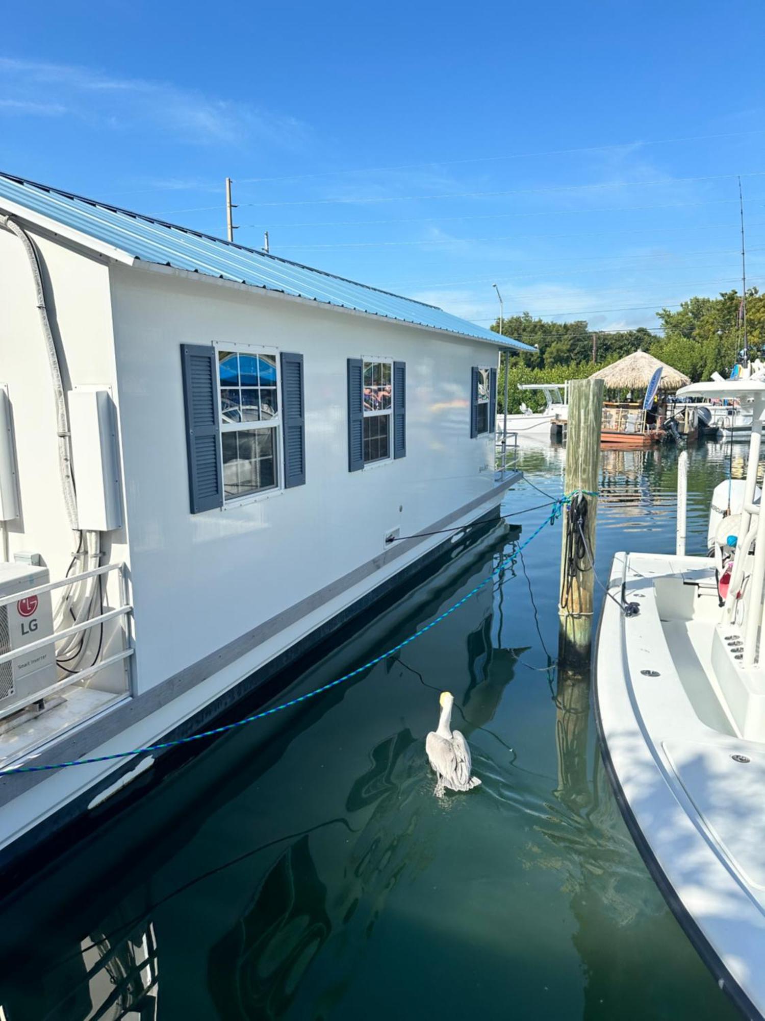 Aqua Lodges At Hurricane Hole Marina Key West Exterior photo